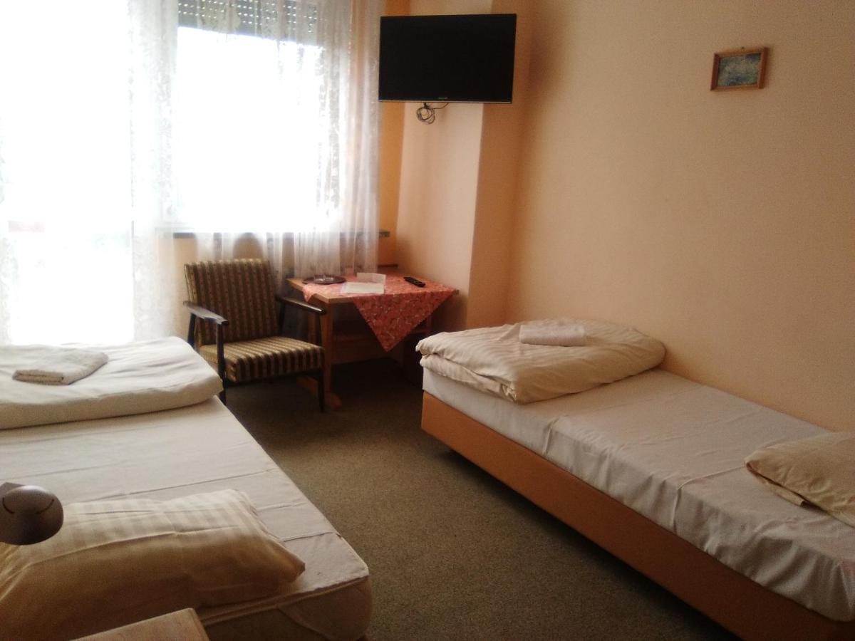 Osrodek Wypoczynkowy " Bieszczady" Hotel Myczkowce Eksteriør billede