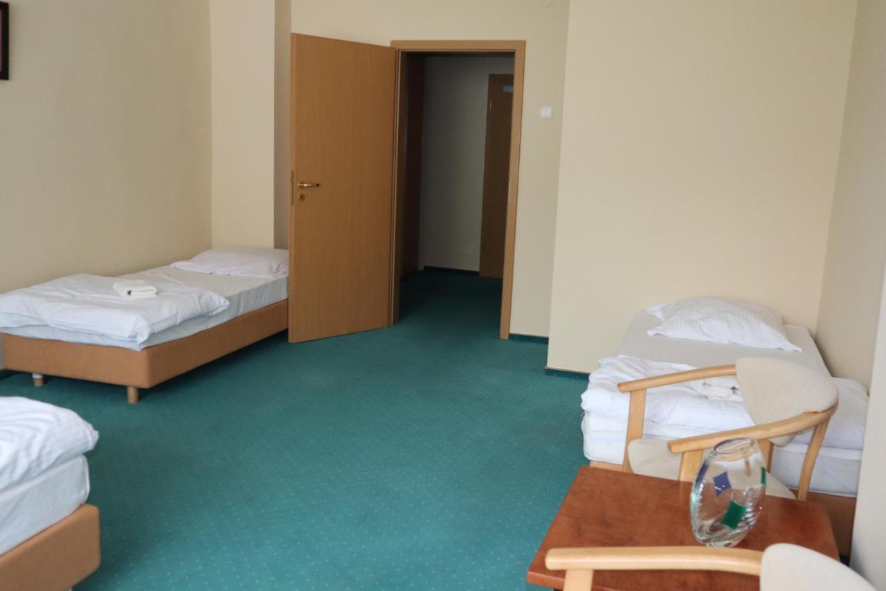 Osrodek Wypoczynkowy " Bieszczady" Hotel Myczkowce Eksteriør billede
